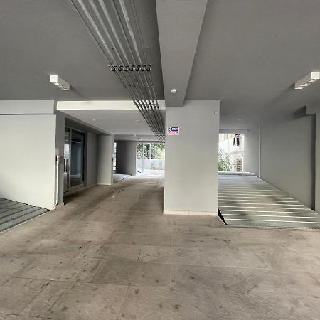 New 2Bd Aprt With Shared Rooftop Pool E2 Афины Экстерьер фото