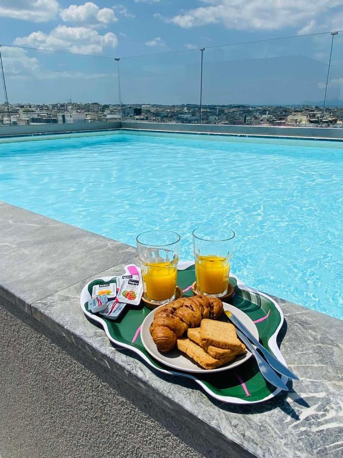 New 2Bd Aprt With Shared Rooftop Pool E2 Афины Экстерьер фото