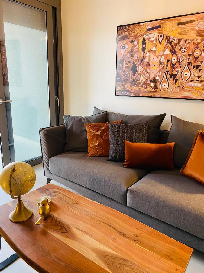 New 2Bd Aprt With Shared Rooftop Pool E2 Афины Экстерьер фото