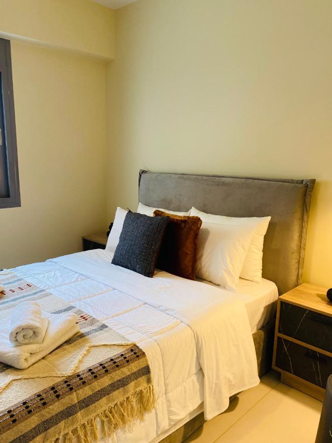 New 2Bd Aprt With Shared Rooftop Pool E2 Афины Экстерьер фото