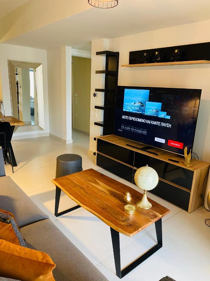 New 2Bd Aprt With Shared Rooftop Pool E2 Афины Экстерьер фото